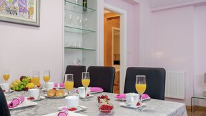 Dining - Modern Apartment in Dalmatia Near the Sea (Podstrana)