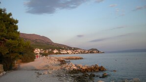 Exterior - Modern Apartment in Dalmatia Near the Sea (Podstrana)