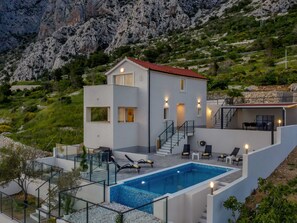 Villa | Pool | Indoor pool, outdoor pool - Stunning Villa in Drasnice With Private Pool (Podgora)