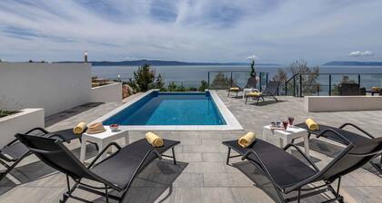 Stunning Villa in Drasnice With Private Pool