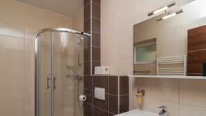 House | Bathroom - Gorgeous Holiday Home in Skrip Near Centre With Pool (Supetar)