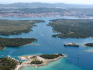Exterior - Comfortable Apartment in Šibenik Near Old Town & Seabeach (Sibenik)