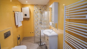 Apartment | Bathroom - Comfortable Apartment in Šibenik Near Old Town & Seabeach (Sibenik)