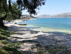 Exterior - Restful Apartment in Mastrinka near Beach & Town Center (Trogir)