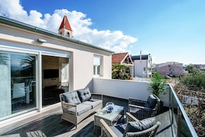 Balcony - Luxurious Apartment in Zadar With Garden (Zadar)