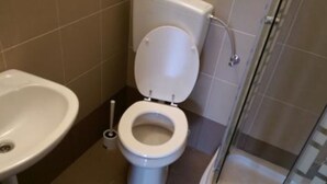 Unclassified image, 3 of 17, button - Simplistic Apartment in Pirovac near Sea Beach (Pirovac)