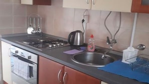 Apartment | Private kitchen | Fridge, microwave - Lovely Apartment in Pirovac With Balcony (Pirovac)