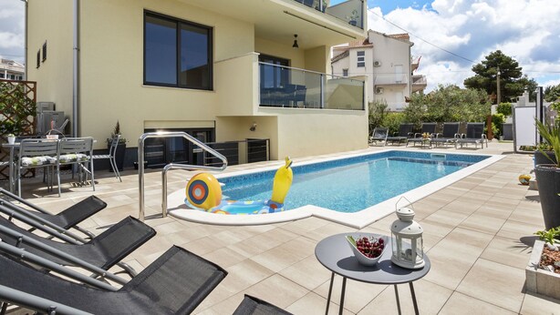 Udendørs pool