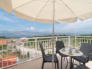 House | Balcony