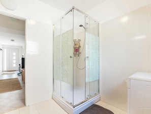 Apartment | Bathroom