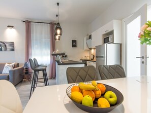 Dining - Luxurious Villa in Zadar With Pool and Parking (Zadar)