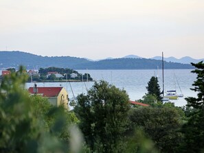 3 Schlafzimmer, individuell eingerichtet, Bettwäsche