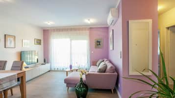 Apartment | Living area