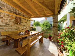 Apartment | Dining - Luxury Apartment in Zadar With Covered Terrace (Zadar)