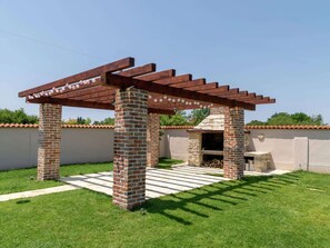 Villa | Exterior