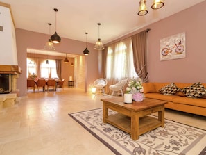 Villa | Living area - Villa in Skabrnje With Swimming Pool (Škabrnja)