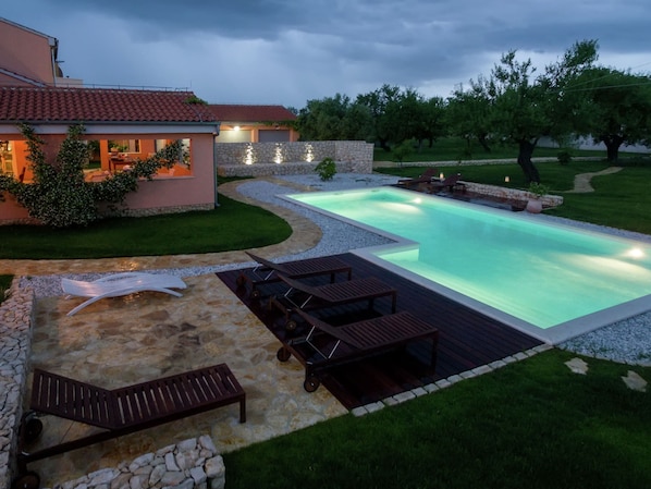 Villa | Pool