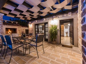 House | Balcony - Holiday Home in Sukosan With sea Beach (Sukosan)