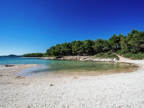 Exterior - Sun Filled Apartment in Pakostane Dalmatia With Garden (Pakostane)