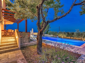 Cottage | Balcony