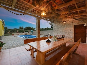 Balcony - Charming Holiday Home in Ždrilo With Pool (Posedarje)