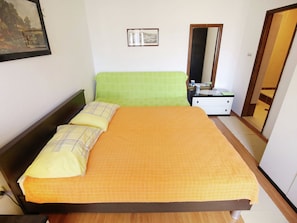 Apartment | 3 bedrooms, individually furnished