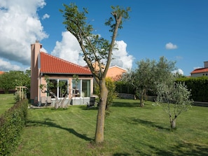 House | Taman