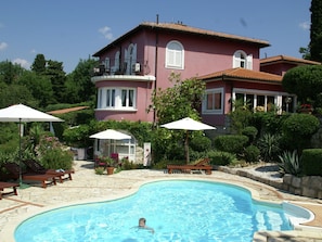 Exterior - Welcoming Bungalow on Beach in Kraljevica (Kraljevica)