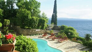 Unclassified image, 2 of 33, button - Welcoming Bungalow on Beach in Kraljevica (Kraljevica)