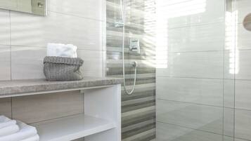 Villa | Badezimmer
