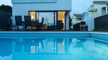 Villa | Pool | Indoor pool, outdoor pool