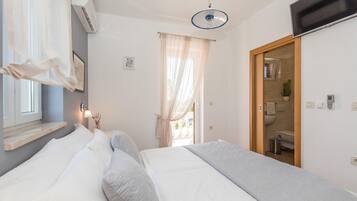 House | 3 bedrooms, individually furnished, bed sheets