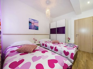 Appartement | 2 chambres, ameublement personnalisé, draps fournis