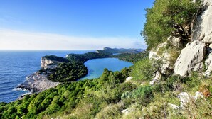 Exterior - Comfortable Cottage in Pašman With Terrace (Pasman)
