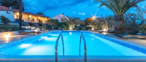 Casa | Alberca | Alberca al aire libre