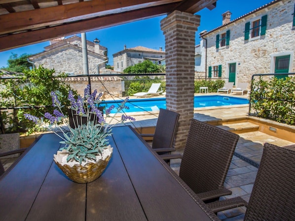 House | Balcony