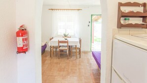 Dining - Former Fisherman's House on Pasman Island (Pasman)