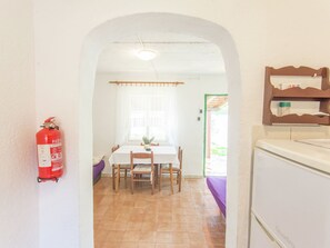 Dining - Former Fisherman's House on Pasman Island (Pasman)