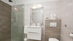 House | Bathroom - Modern Holiday Home in Bulic With Pool (Benkovac)
