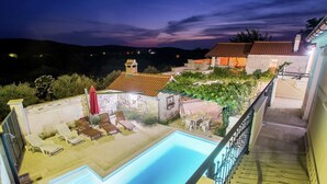 Exterior - Private Villa in Zapuzane Dalmatia With Private Pool (Benkovac)