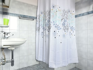 Shower, hair dryer, towels - Premium Apartment in Bibinje With Garden (Bibinje)