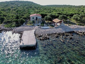 Exterior - Back to Basics in This Cozy Fisherman's Cottage by the sea on the Island Zizanj (Pasman)
