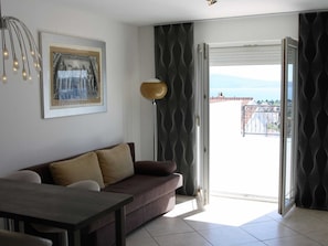 House | Living room