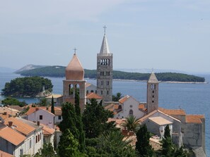Exterior - Beautiful Apartment on Rab Island With Breathtaking Views and Beach 800 m (Rab)