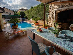 Balcony - Picturesque Villa in Rijeka With Pool (Kostrena)