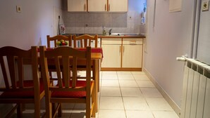 Dining - Picturesque Villa in Rijeka With Pool (Kostrena)