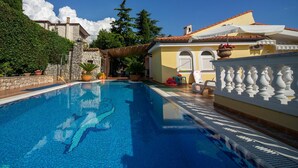 Outdoor pool - Picturesque Villa in Rijeka With Pool (Kostrena)