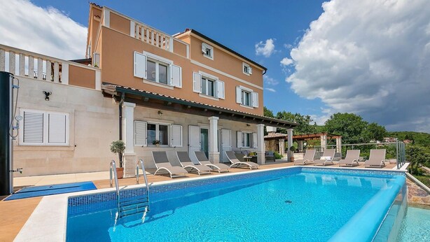 Exterior - Modern Villa With Infinity Pool in Brsec (Moscenicka Draga)