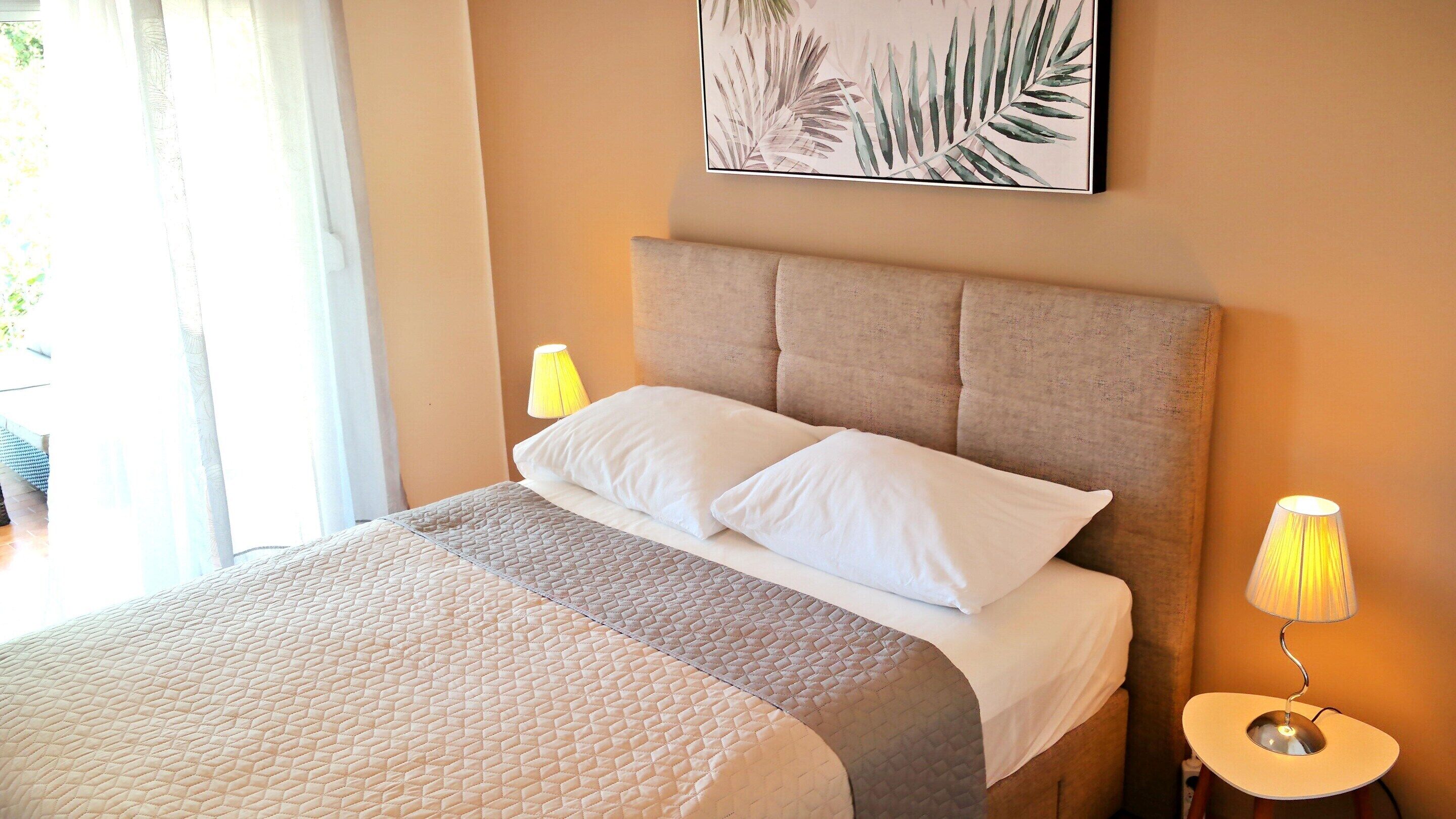 House | 3 bedrooms, bed sheets