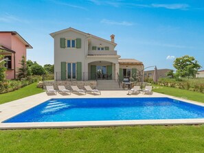 Exterior - Lovely Villa in Pazin Istria With Swimming Pool (Pazin)